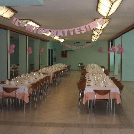Hotel Kristall ロイアーノ エクステリア 写真