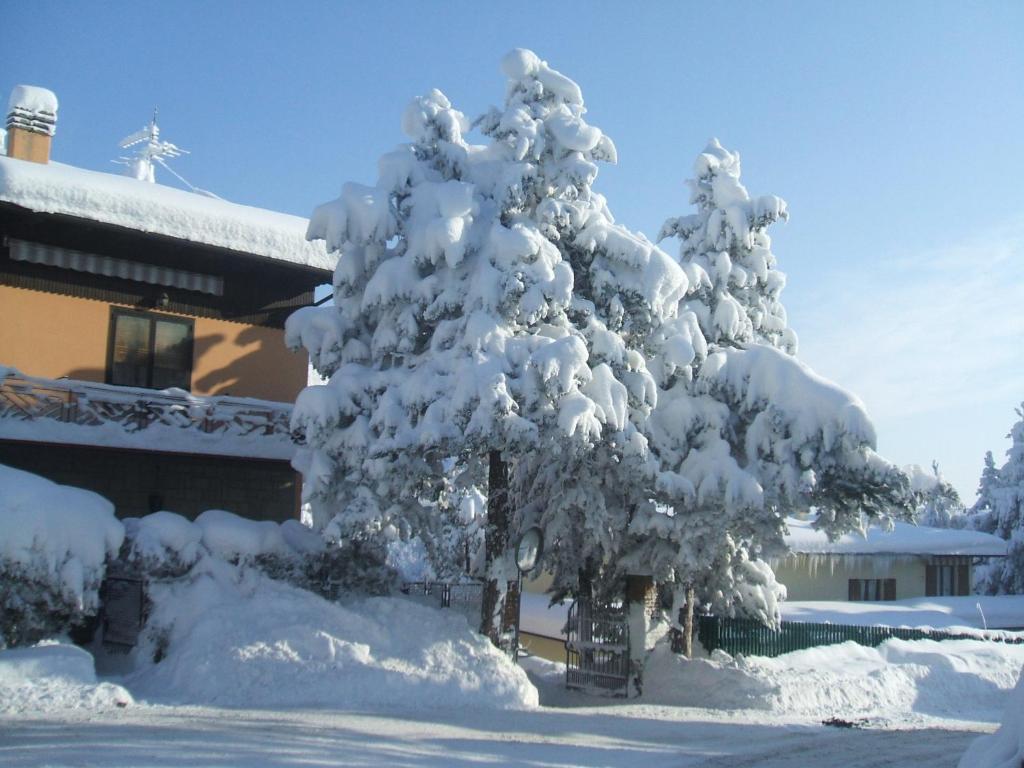 Hotel Kristall ロイアーノ エクステリア 写真